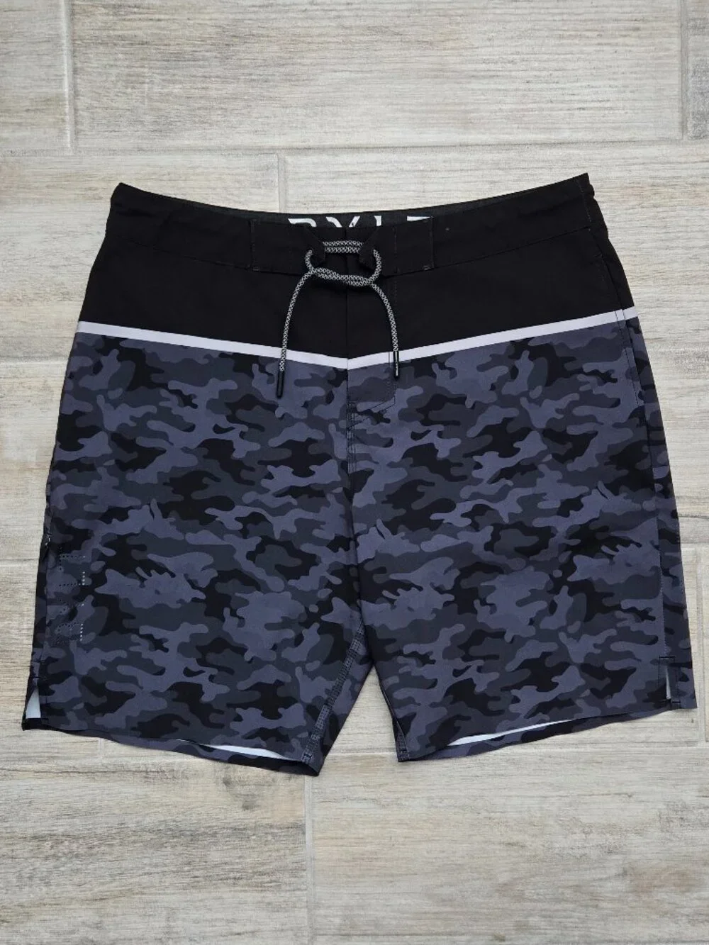 BYLT Basics Coastal Board Shorts Mens Stretch Dark Camo Drawstring Resort Pool L